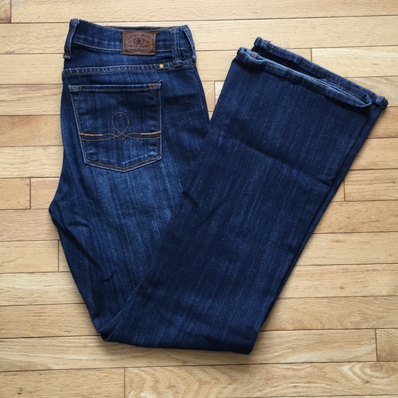 Lucky Brand Sofia Boot Jeans 8/29 - Picture 4 of 8